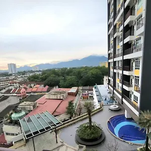  Apartment Centre Majestic